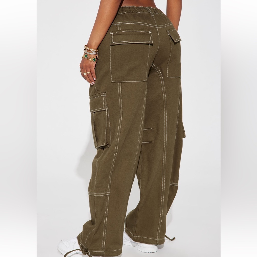 Cargo Jeans - Picture 3 of 3